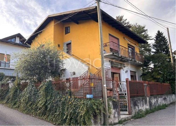 appartamento in vendita ad Arsago Seprio