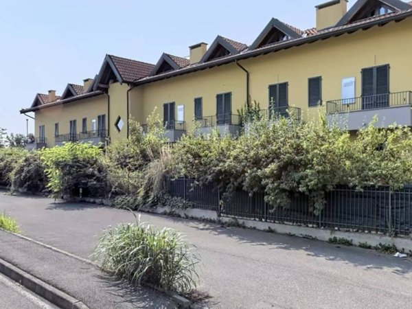 appartamento in vendita ad Arsago Seprio