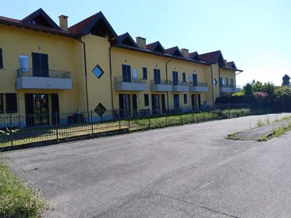 appartamento in vendita ad Arsago Seprio