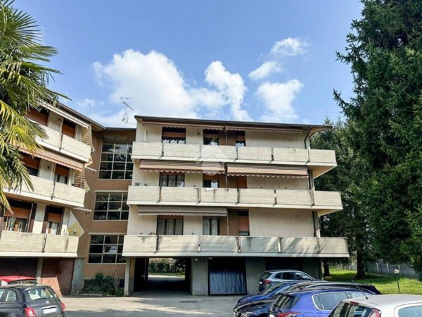 appartamento in vendita ad Arsago Seprio