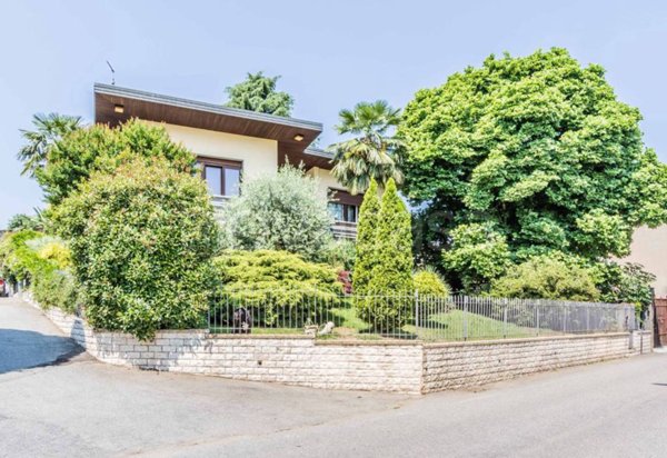 casa indipendente in vendita ad Arsago Seprio