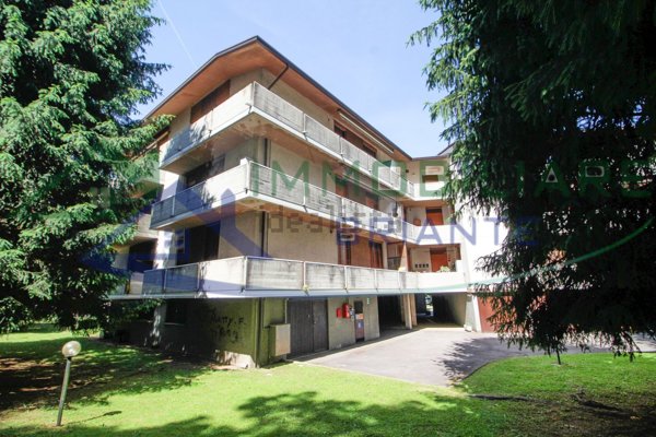 appartamento in vendita ad Arsago Seprio