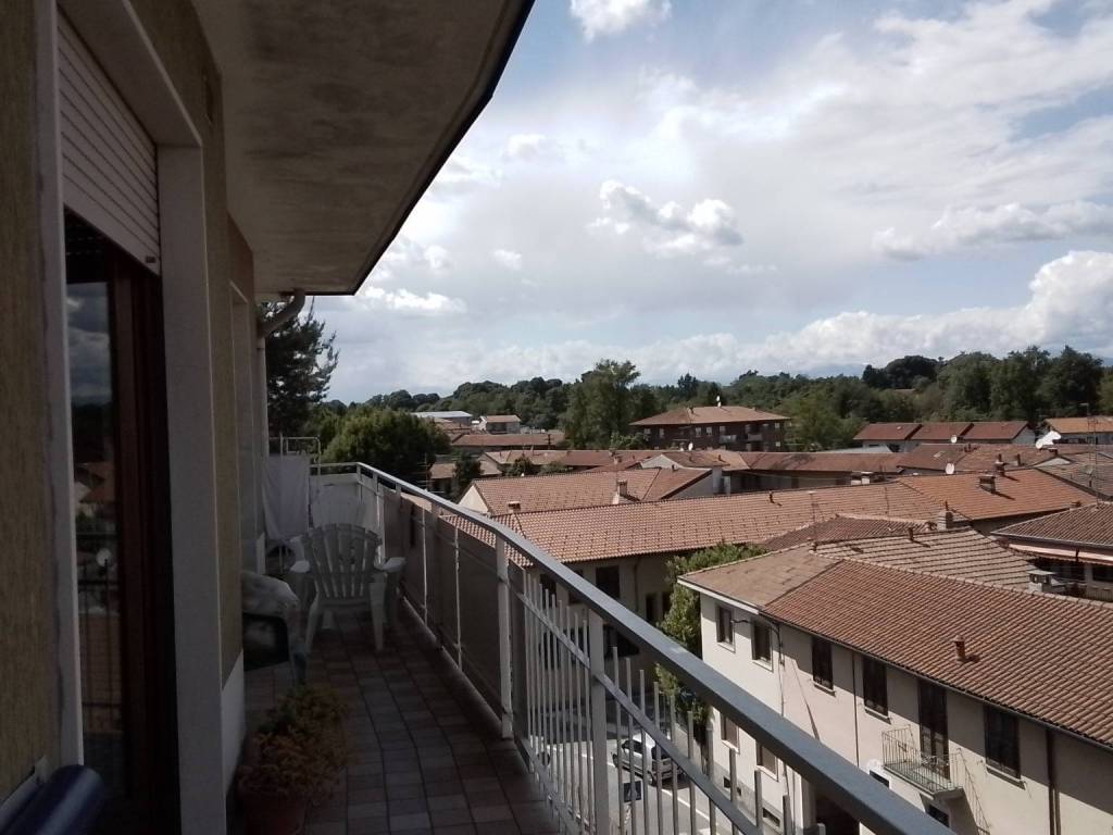 appartamento in vendita ad Arsago Seprio