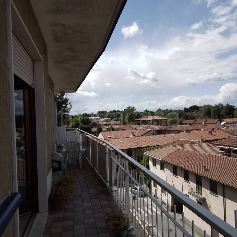appartamento in vendita ad Arsago Seprio