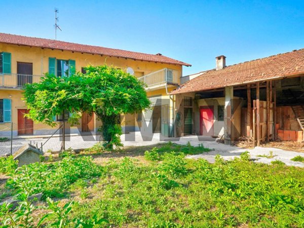 casa indipendente in vendita ad Arsago Seprio