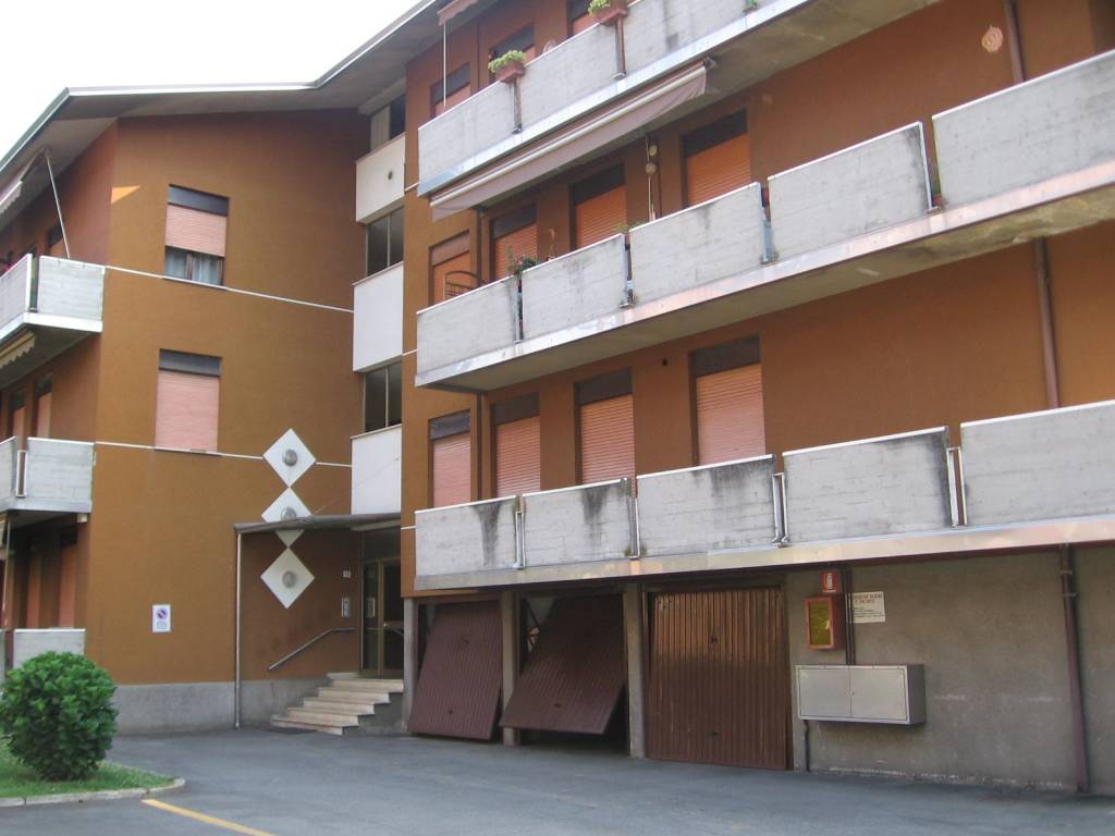 appartamento in vendita ad Arsago Seprio
