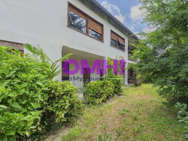 casa indipendente in vendita ad Arsago Seprio