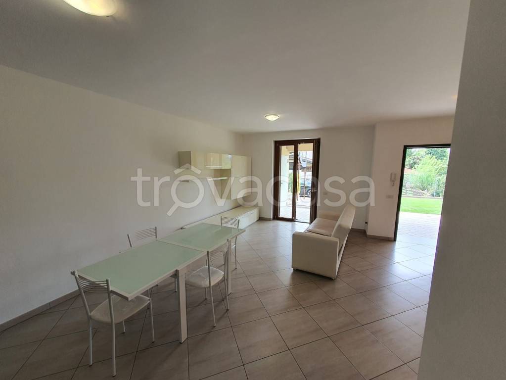 appartamento in vendita ad Arsago Seprio