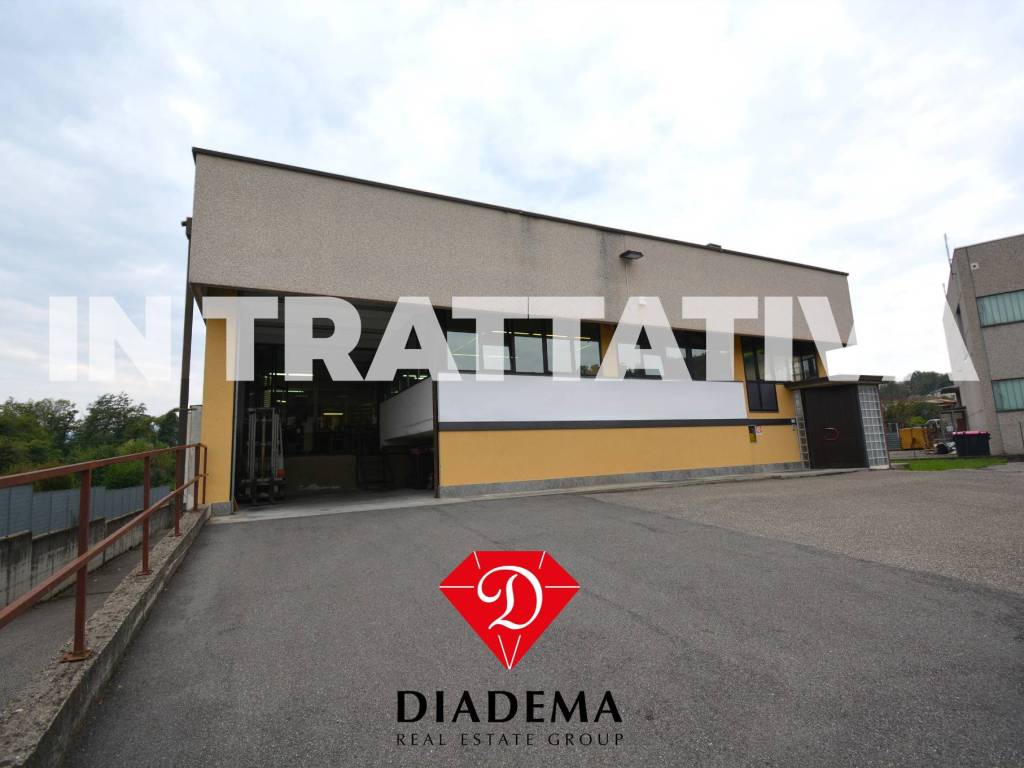 locale commerciale in vendita ad Azzate in zona Vegonno