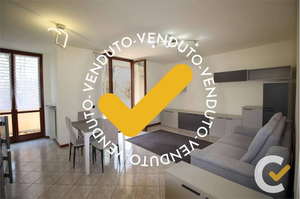 appartamento in vendita ad Azzate