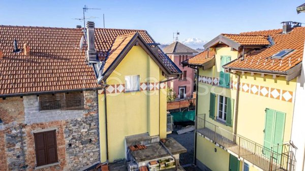 appartamento in vendita ad Azzate