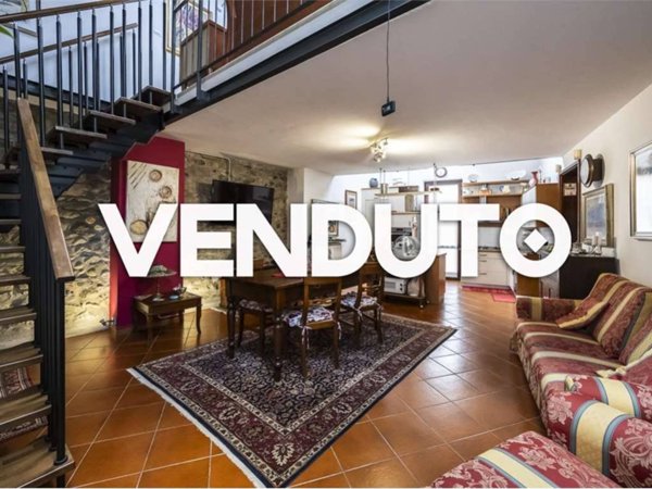 appartamento in vendita ad Azzate