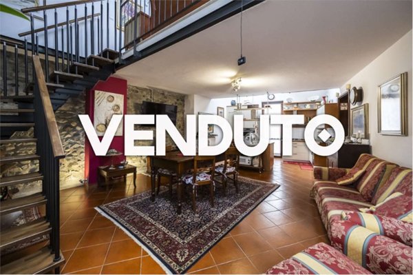 appartamento in vendita ad Azzate