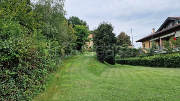 terreno agricolo in vendita ad Azzate