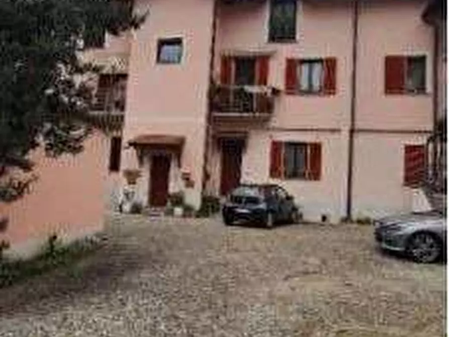 appartamento in vendita ad Azzate