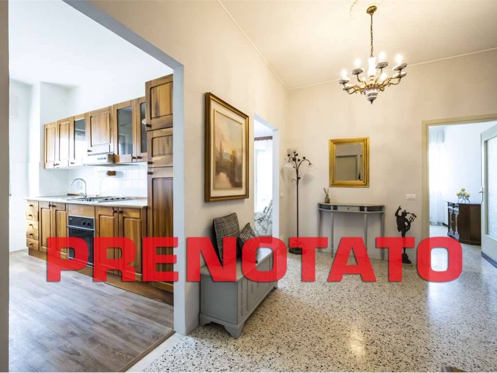 appartamento in vendita ad Azzate