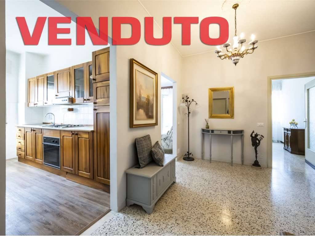 appartamento in vendita ad Azzate