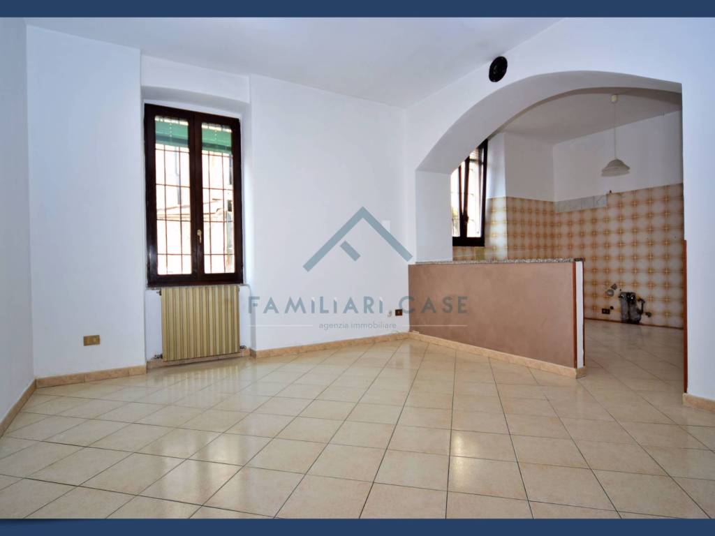 appartamento in vendita ad Azzate