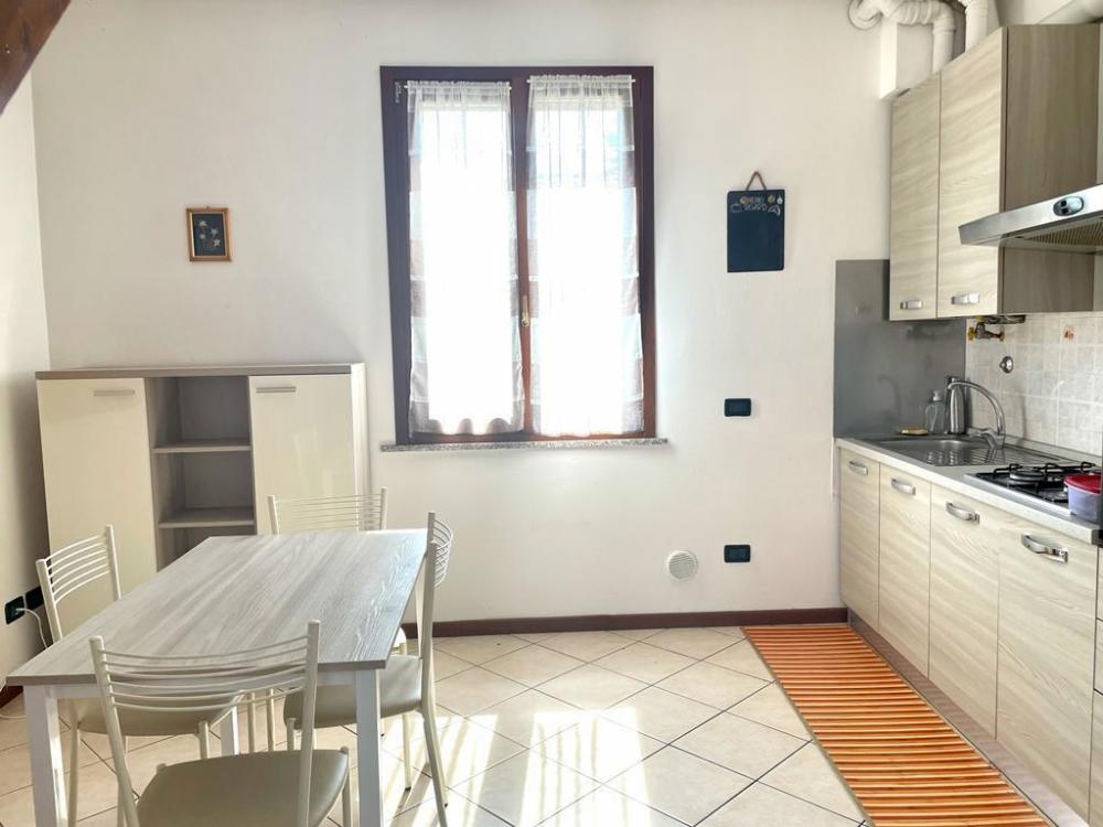 appartamento in vendita ad Azzate