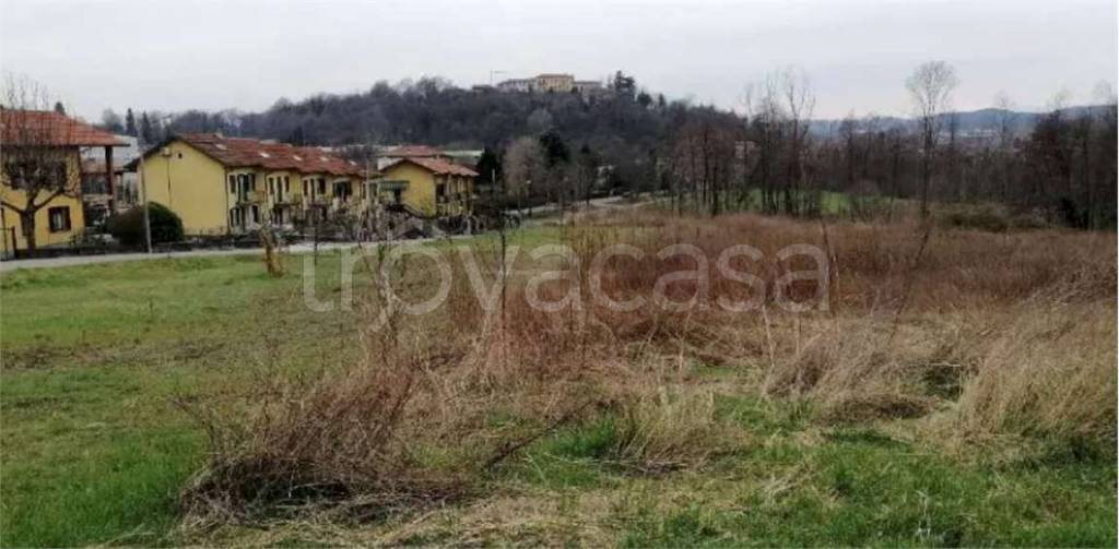terreno agricolo in vendita ad Azzate