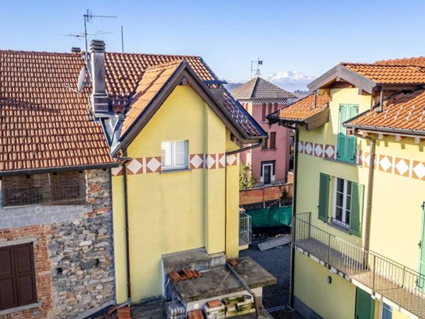 appartamento in vendita ad Azzate