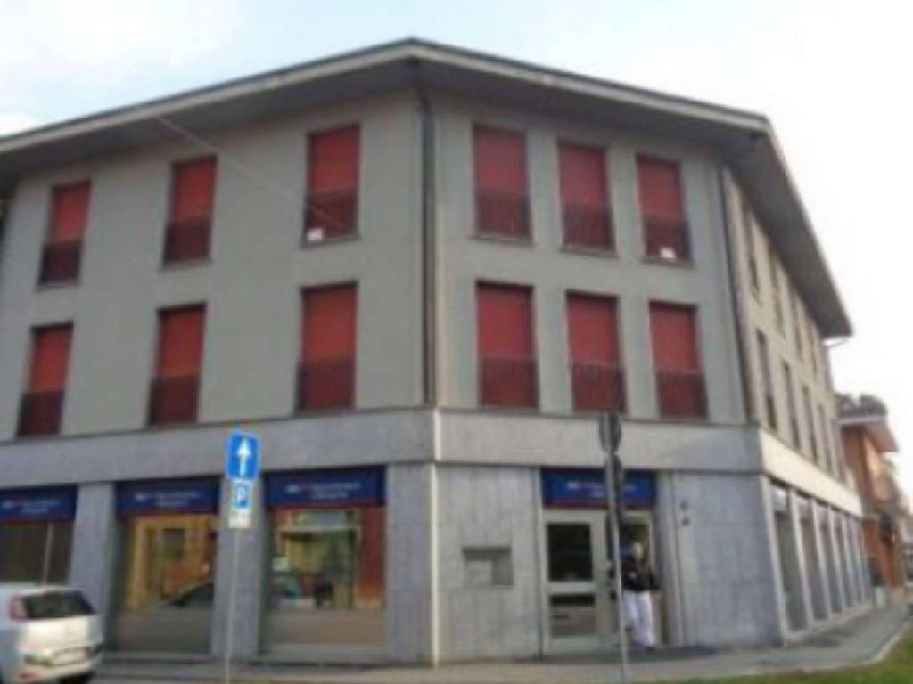 intera palazzina in vendita ad Azzate