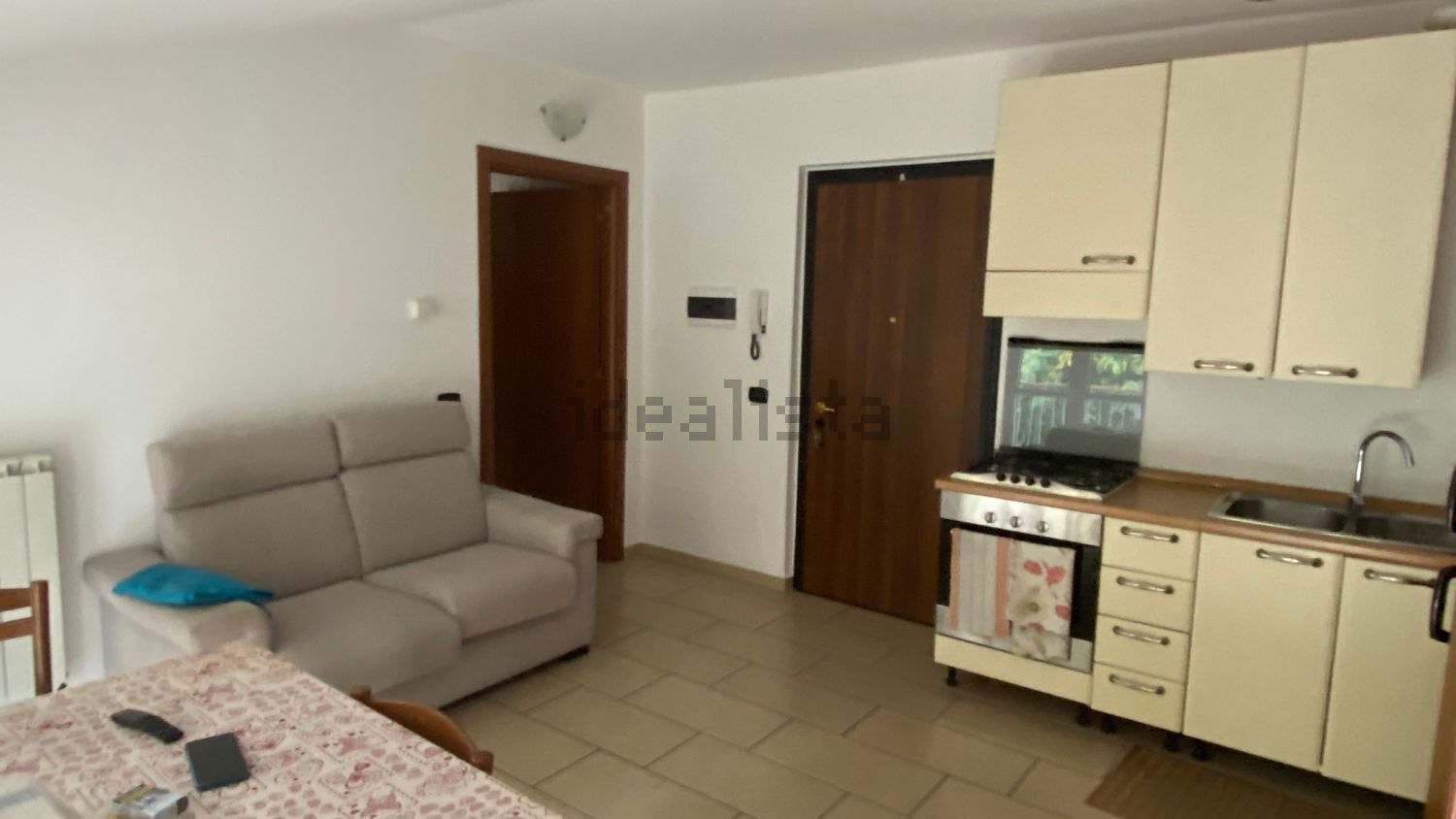 appartamento in vendita ad Azzate
