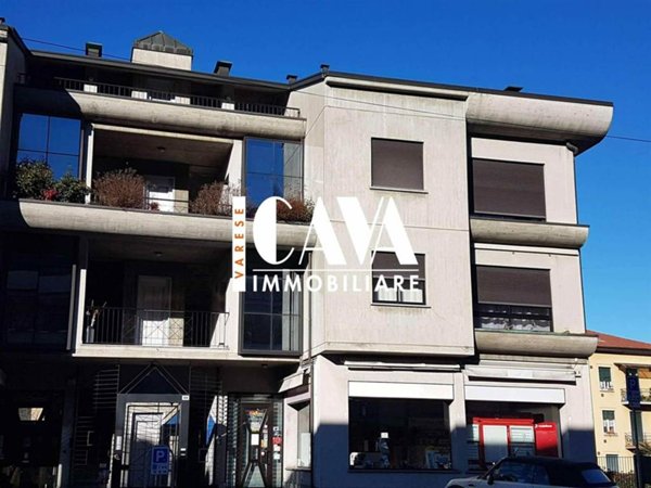 appartamento in vendita ad Azzate