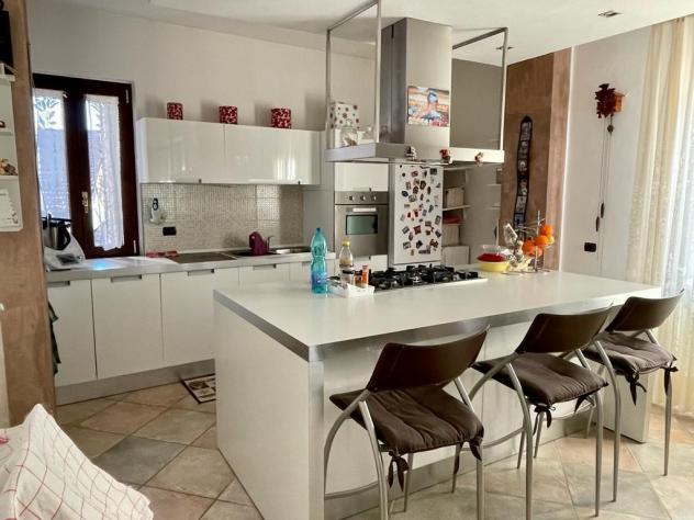 appartamento in vendita ad Azzate