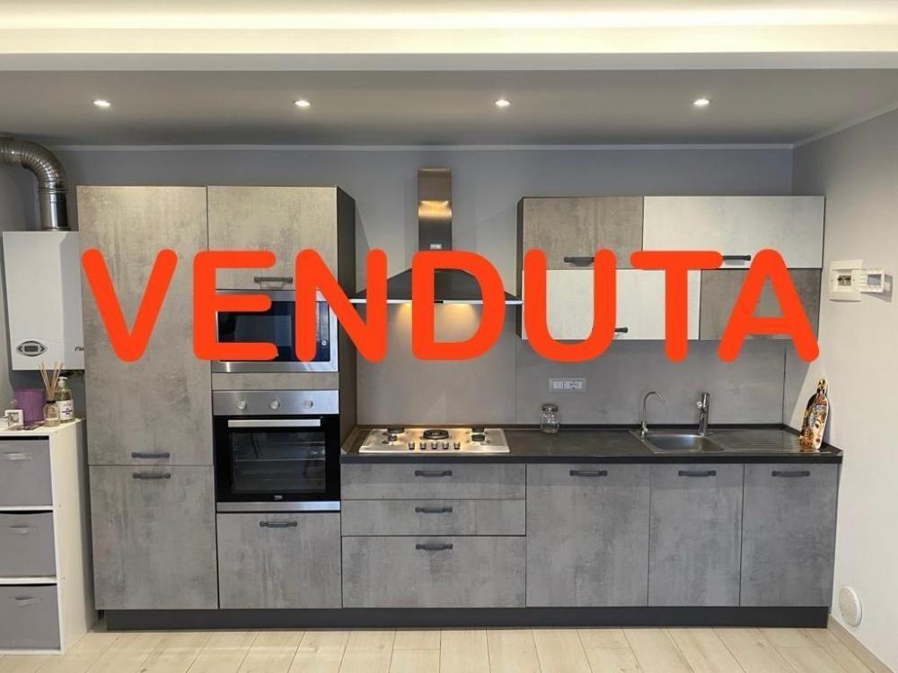 appartamento in vendita ad Azzate