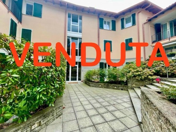 appartamento in vendita ad Azzate
