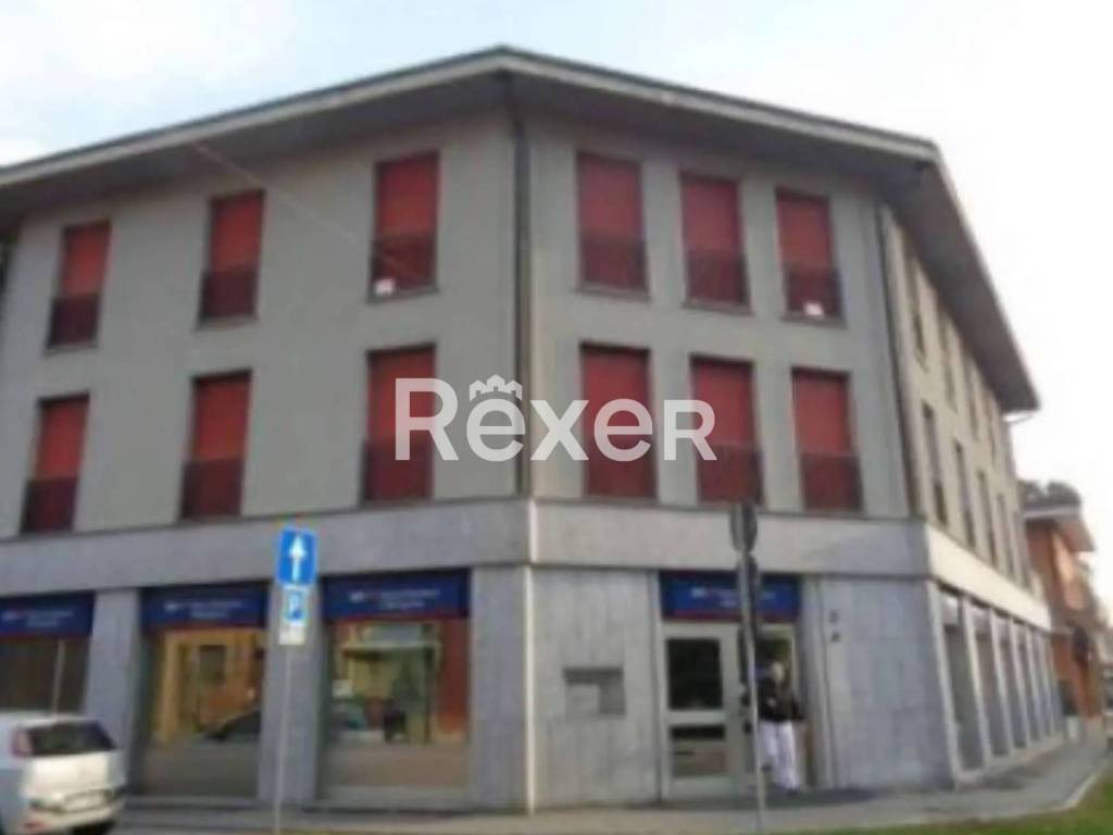 intera palazzina in vendita ad Azzate