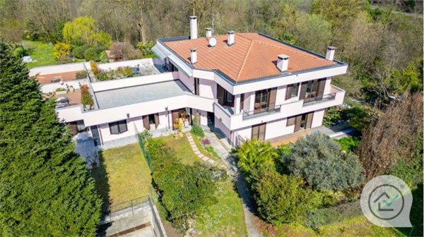 appartamento in vendita ad Azzate