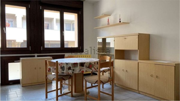 appartamento in vendita ad Azzate in zona Castello