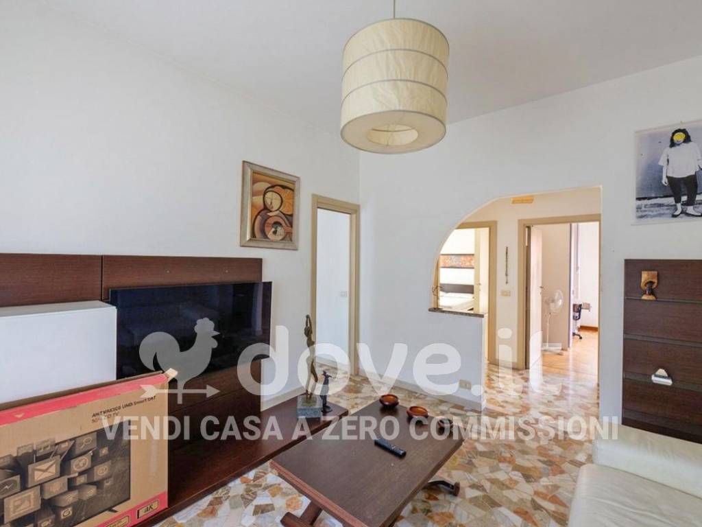 appartamento in vendita ad Azzate in zona Castello