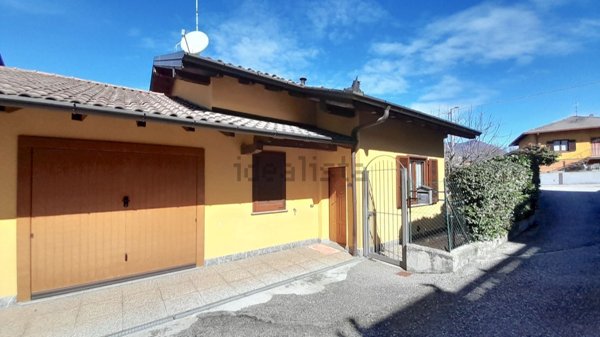 appartamento in vendita ad Azzio