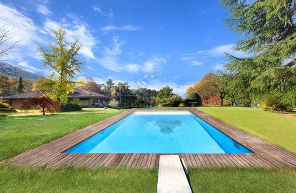 casa indipendente in vendita ad Azzio