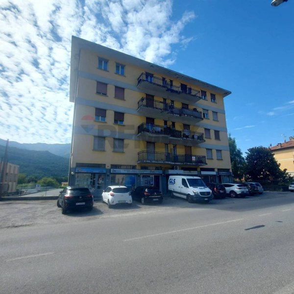 appartamento in vendita ad Azzio