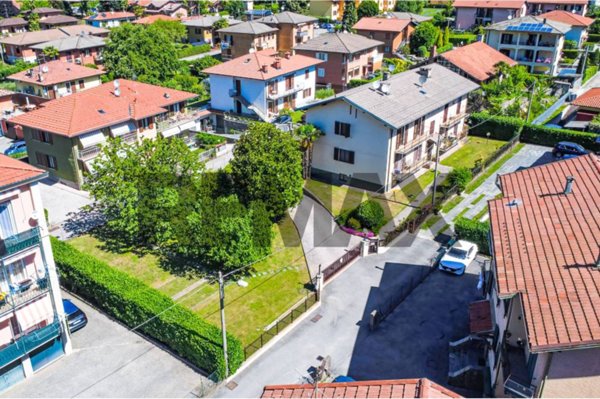 appartamento in vendita ad Azzio