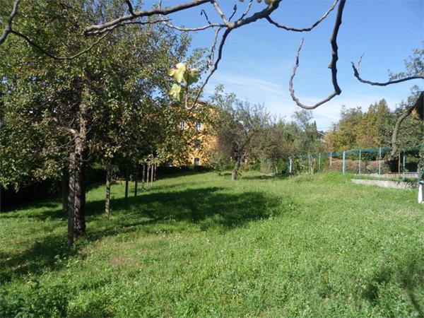 casa indipendente in vendita a Barasso