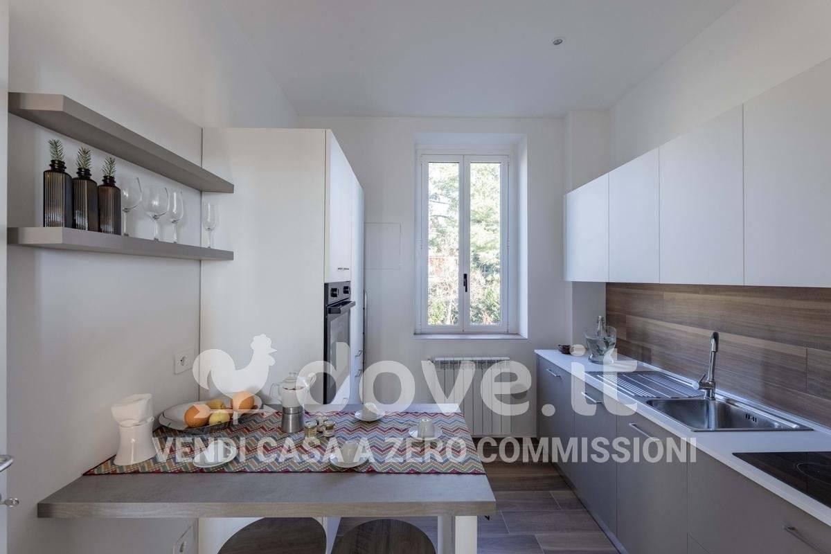 appartamento in vendita a Barasso