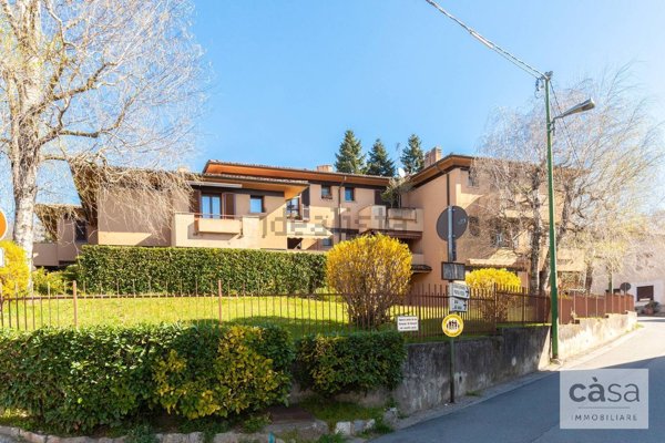 appartamento in vendita a Barasso