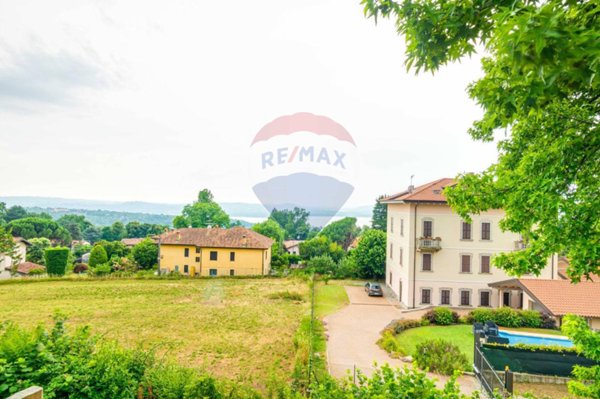 appartamento in vendita a Barasso
