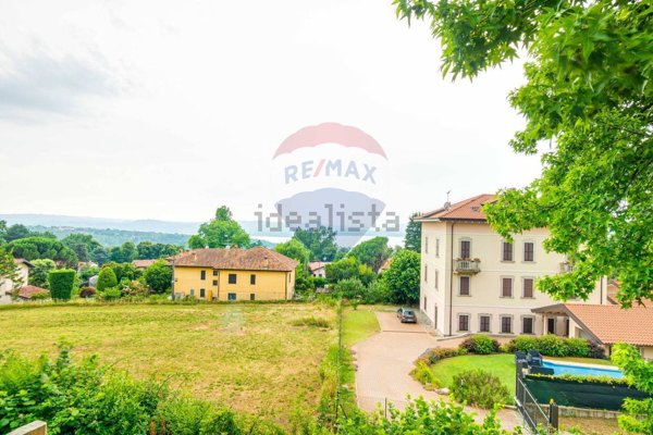 appartamento in vendita a Barasso
