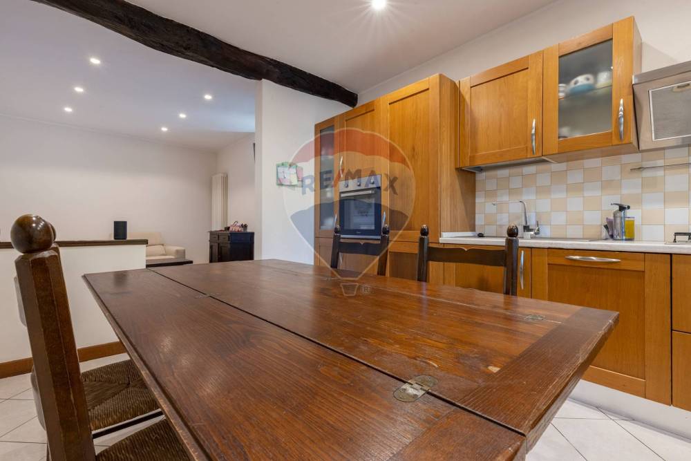 appartamento in vendita a Barasso