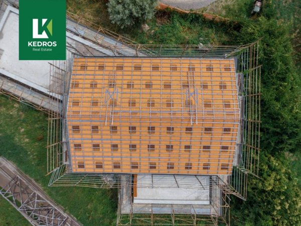 casa indipendente in vendita a Barasso