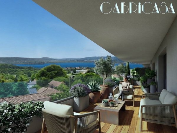 casa indipendente in vendita a Barasso
