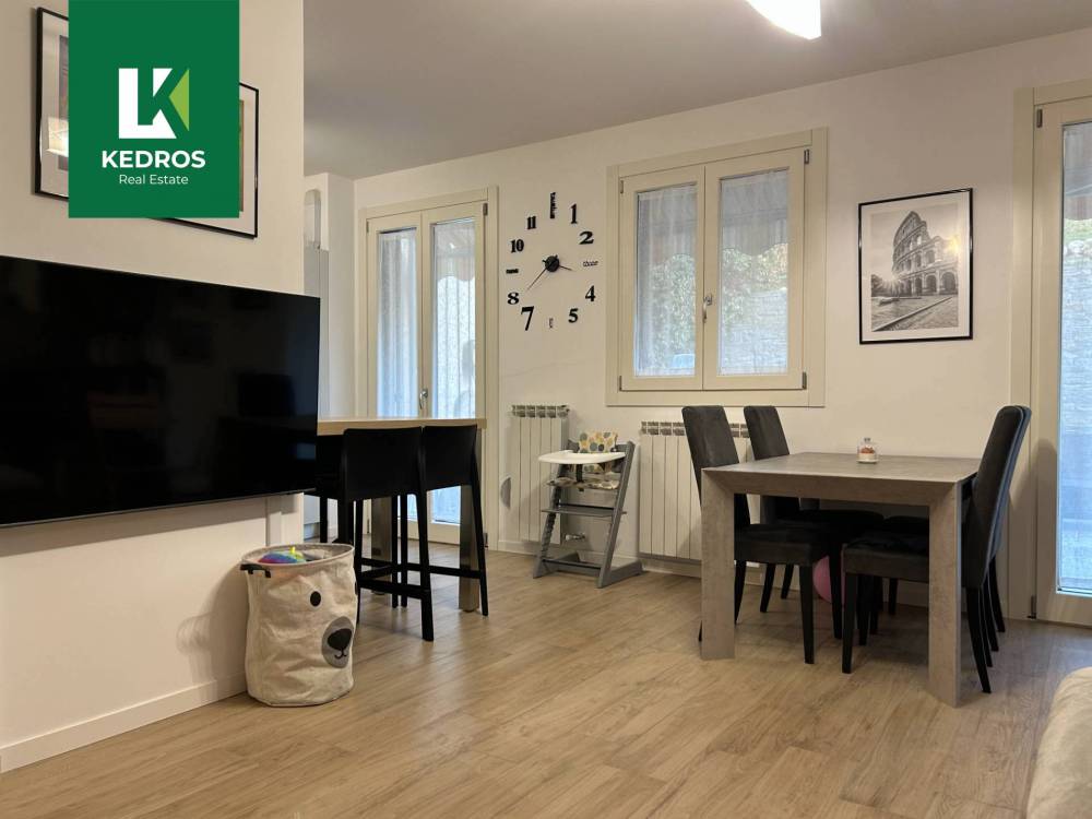 casa indipendente in vendita a Barasso