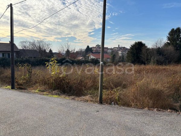 terreno edificabile in vendita a Barasso