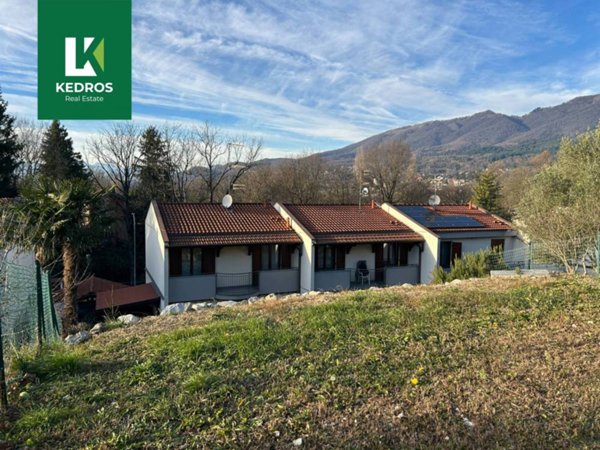 casa indipendente in vendita a Barasso
